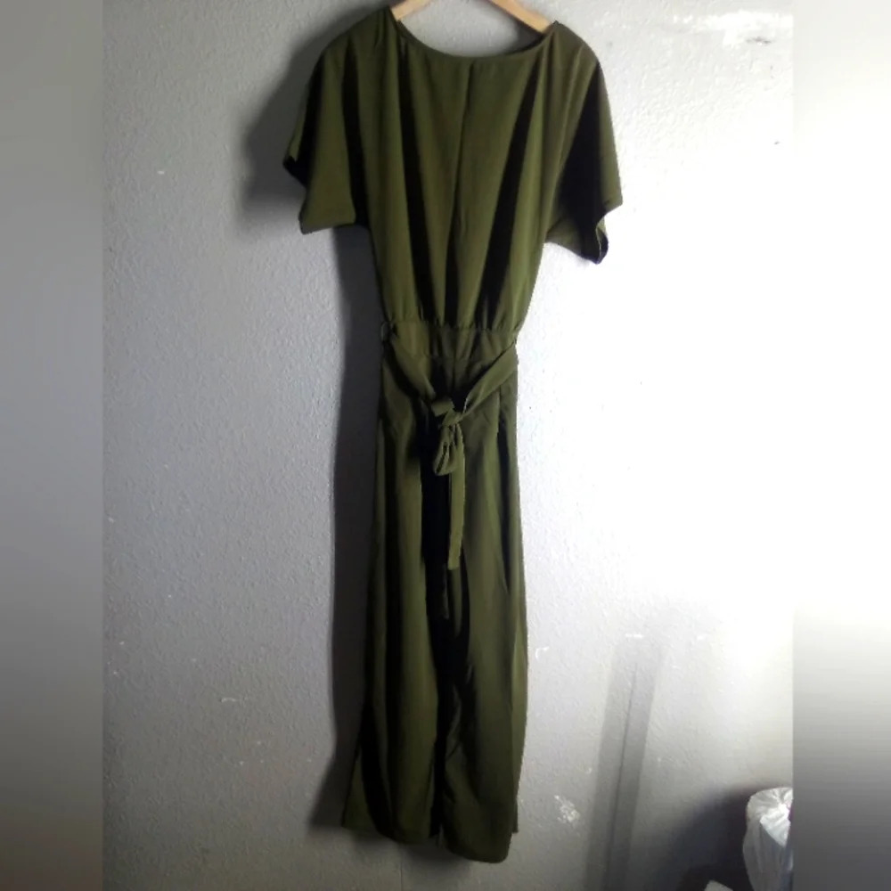 Jumpsuit size medium ( Bag V )